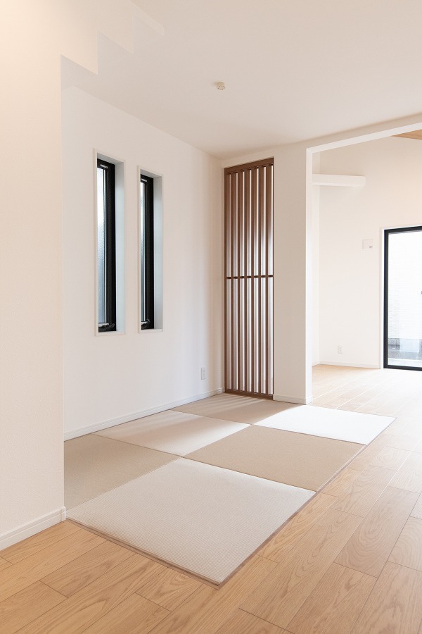 川崎市麻生区の注文住宅 収納と生活動線を考慮した家 格子が印象的な和モダンの畳スペース