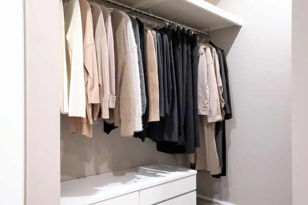 洋服のクローゼット収納